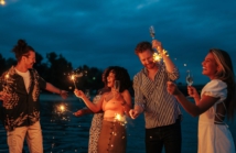 Wyjątkowe imprezy firmowe na statku: Jak urozmaicić firmowe wydarzenia dzięki RiverClub