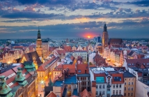 Wynajem biur serwisowanych w centrum Wrocławia: Zdobywaj rynek z najlepszego miejsca