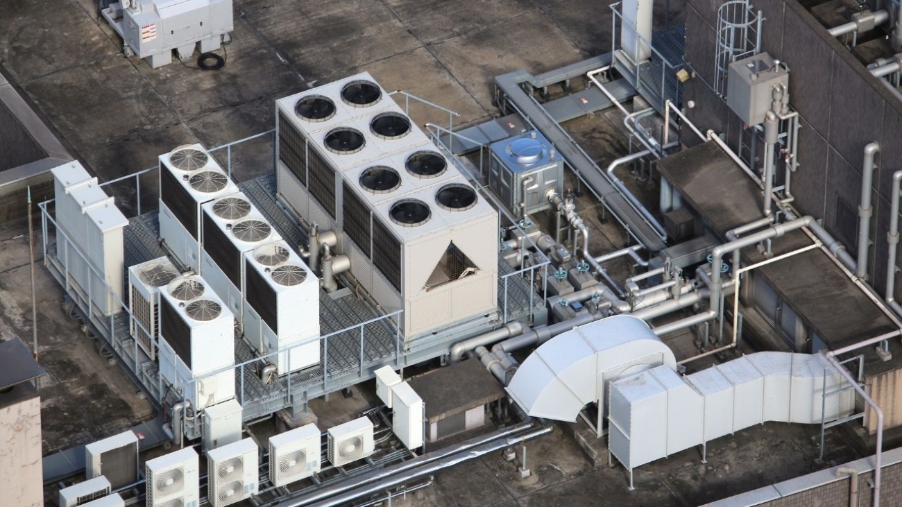 Efektywność klimatyzacji przemysłowej dla poprawy wydajności firm