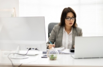 Optymalizacja wynagrodzenia za nadgodziny: Jak korzystać z benefitów związanych z przepracowanymi godzinami pracy?