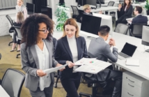 5 korzyści z korzystania z profesjonalnej obsługi informatycznej w Warszawie