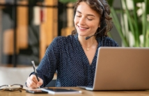 Analiza: strefa coworkingowa vs prywatne biuro – koszty i efektywność