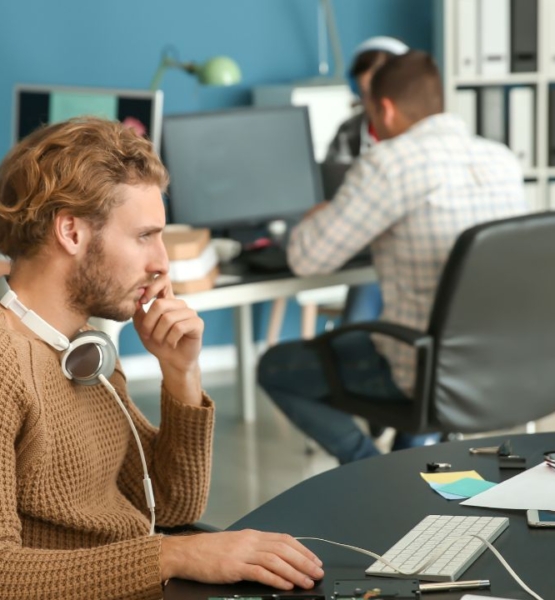 Jak znaleźć najlepszą firmę do outsourcingu IT w Warszawie?