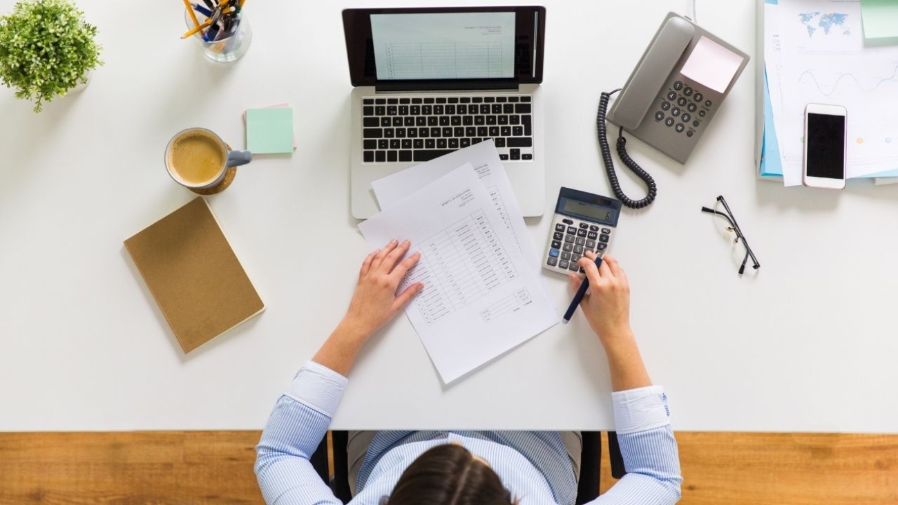 Dlaczego Twoja firma potrzebuje dobrego księgowego — koszty błędów vs profesjonalne wsparcie