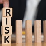 Zarządzanie ryzykiem w ochronie fizycznej — jak identyfikować zagrożenia?