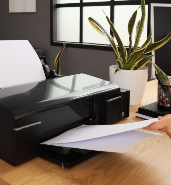 Outsourcing druku: co to jest i kiedy warto wdrożyć?