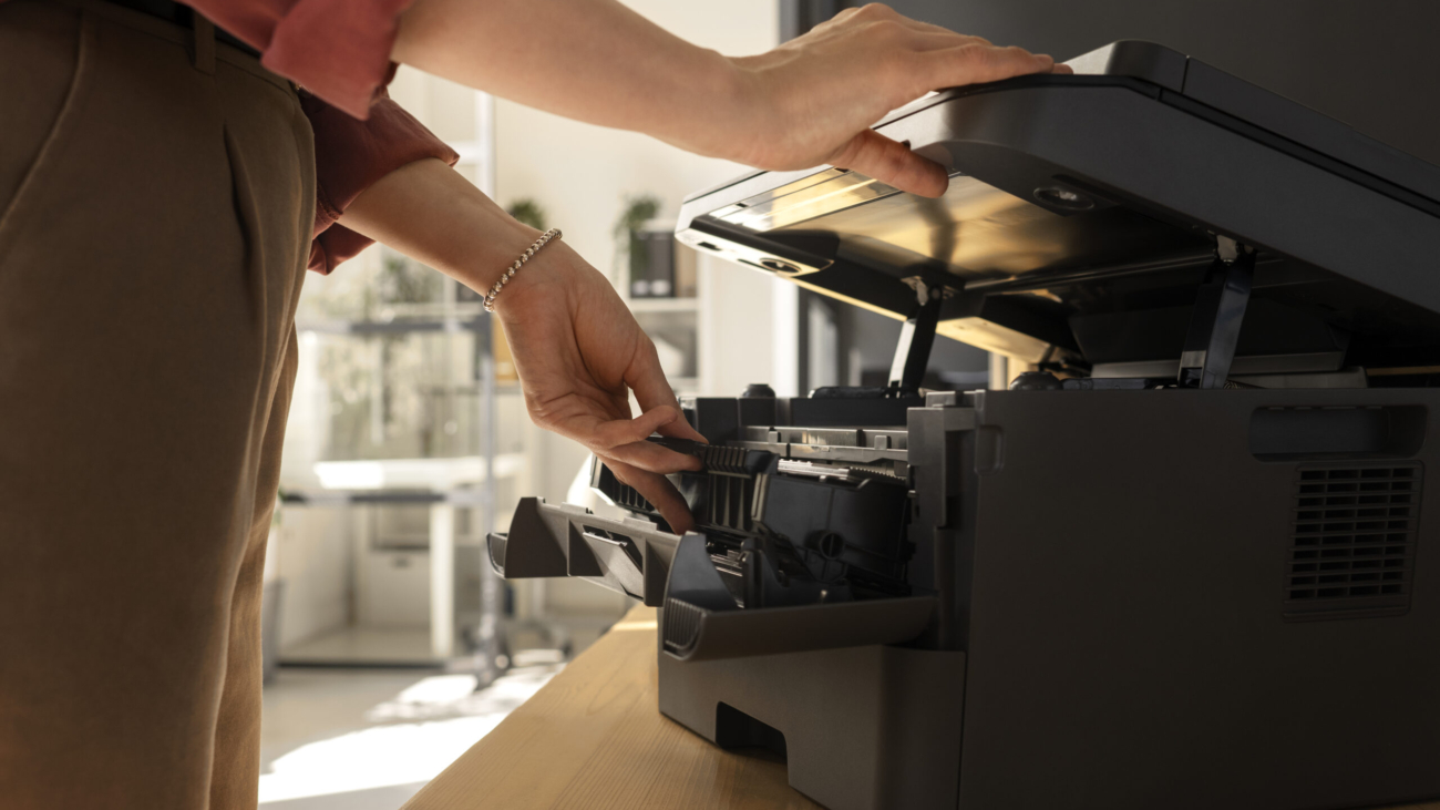 Follow-me printing - czym jest bezpieczny druk podążający?