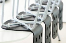 Krzesła esd - czym są i dlaczego są kluczowe w elektronice?